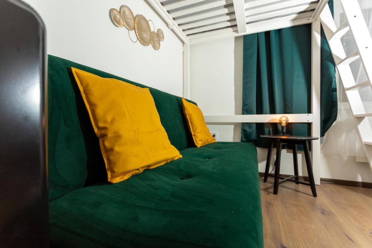 Green Goblin Apartment With Free Private Parking Будапеща Екстериор снимка